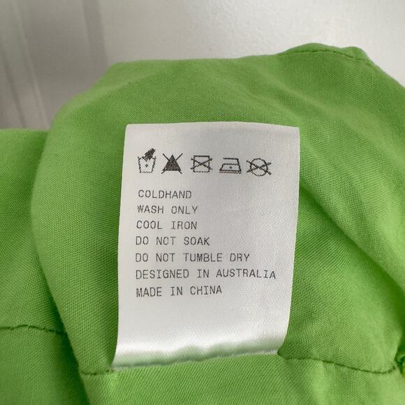 Princess Polly Darshan Top Lime cropped cinched ruched front cap sleeve v-neck 2 - Picture 9 of 10